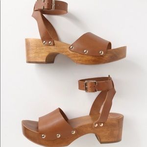 Lulus cognac clog sandals